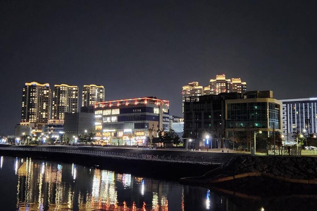 The Castle Ocean Marina Double Suite Yeosu Exterior photo