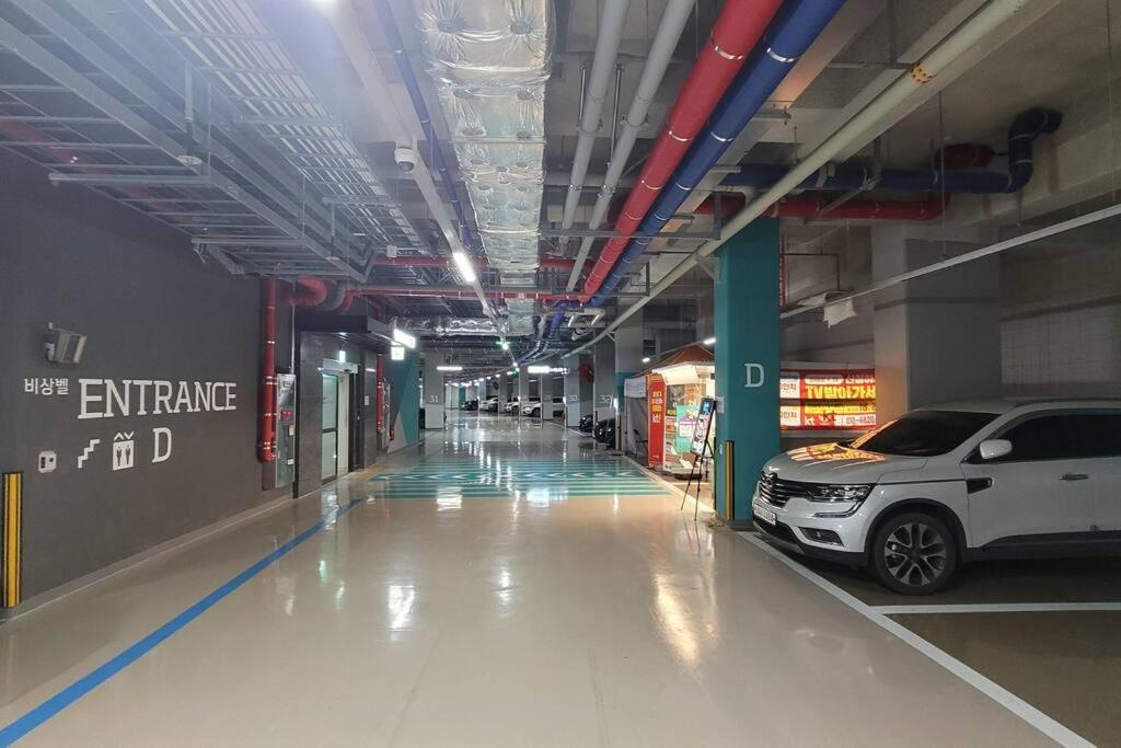 The Castle Ocean Marina Double Suite Yeosu Exterior photo